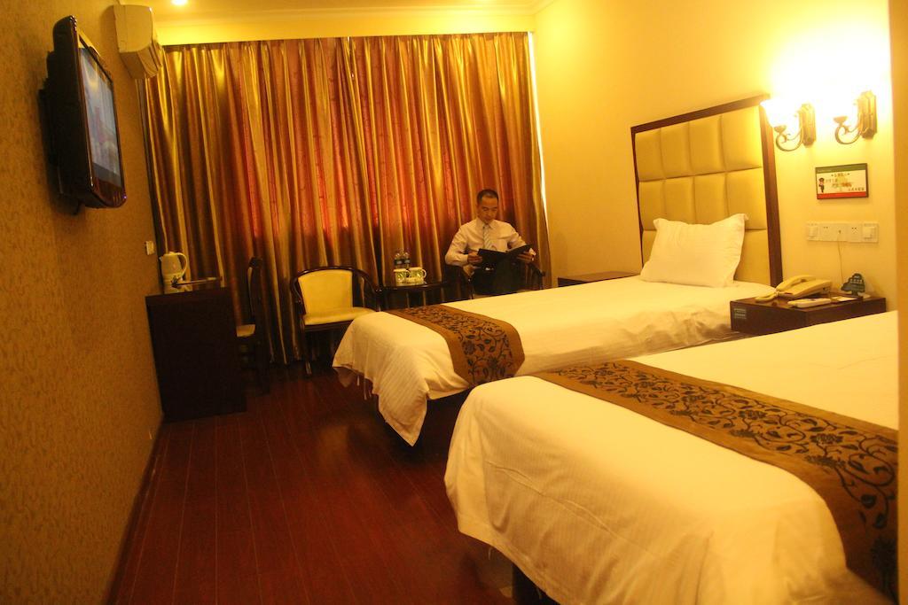 Greentree Inn Guangdong Guangzhou Jichang Road Express Hotel Værelse billede