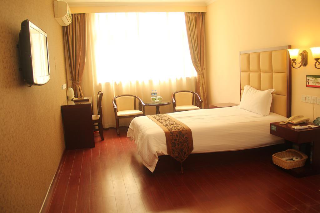 Greentree Inn Guangdong Guangzhou Jichang Road Express Hotel Værelse billede